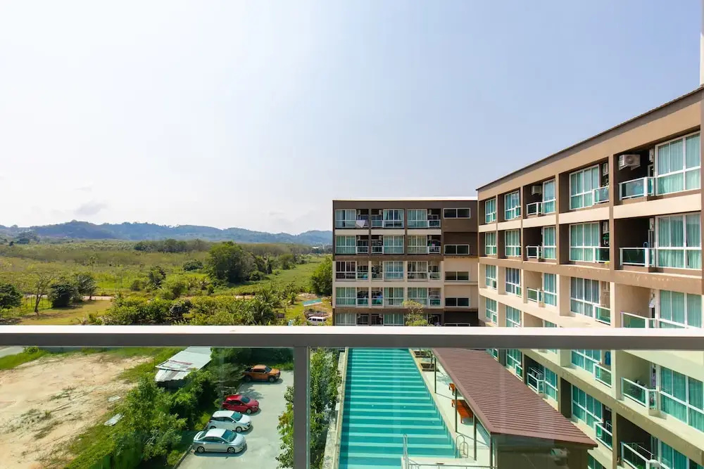 JJ Airport Phuket Condotel by O