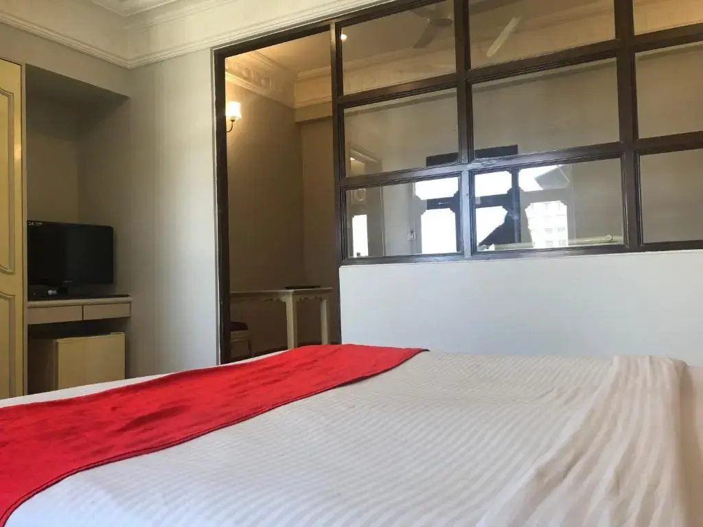 Deluxe Suite