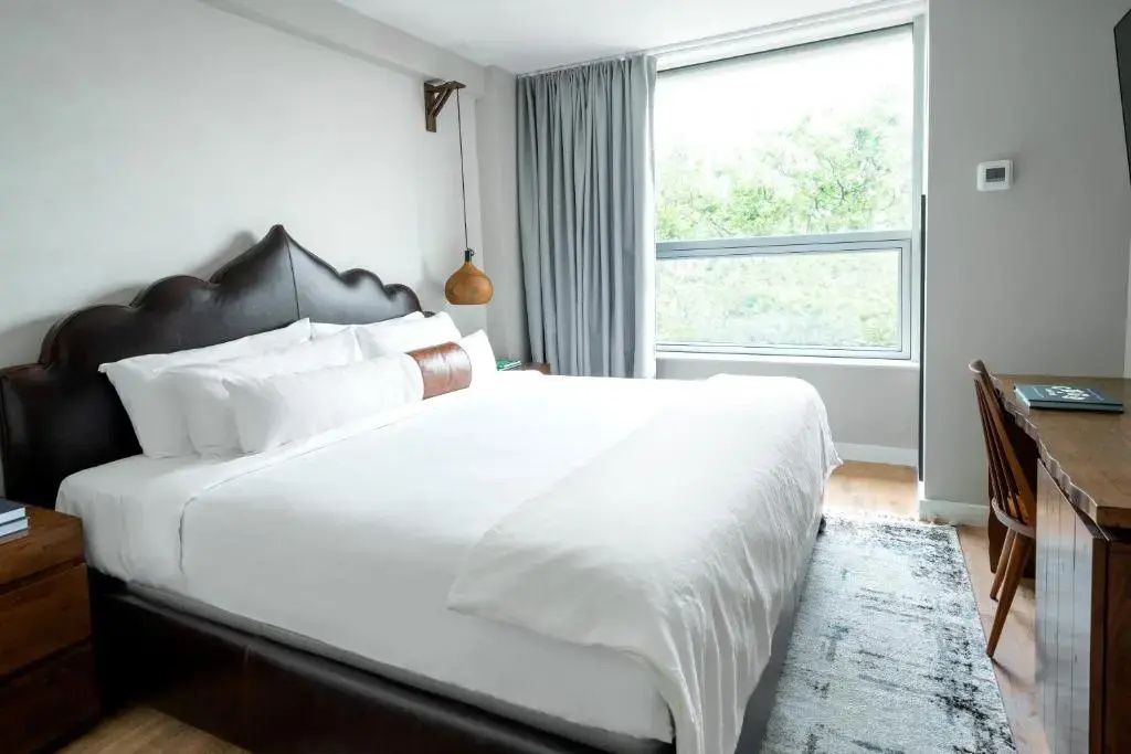1 Bedroom Double Suite (full double bed)