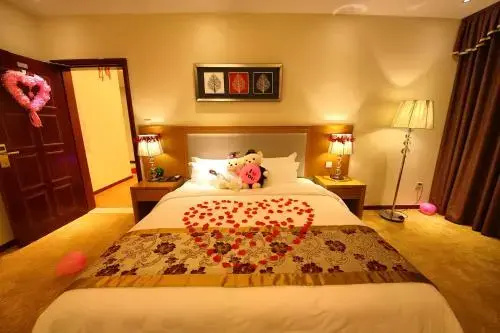 Xinxing Jinbao Haoting Hotel
