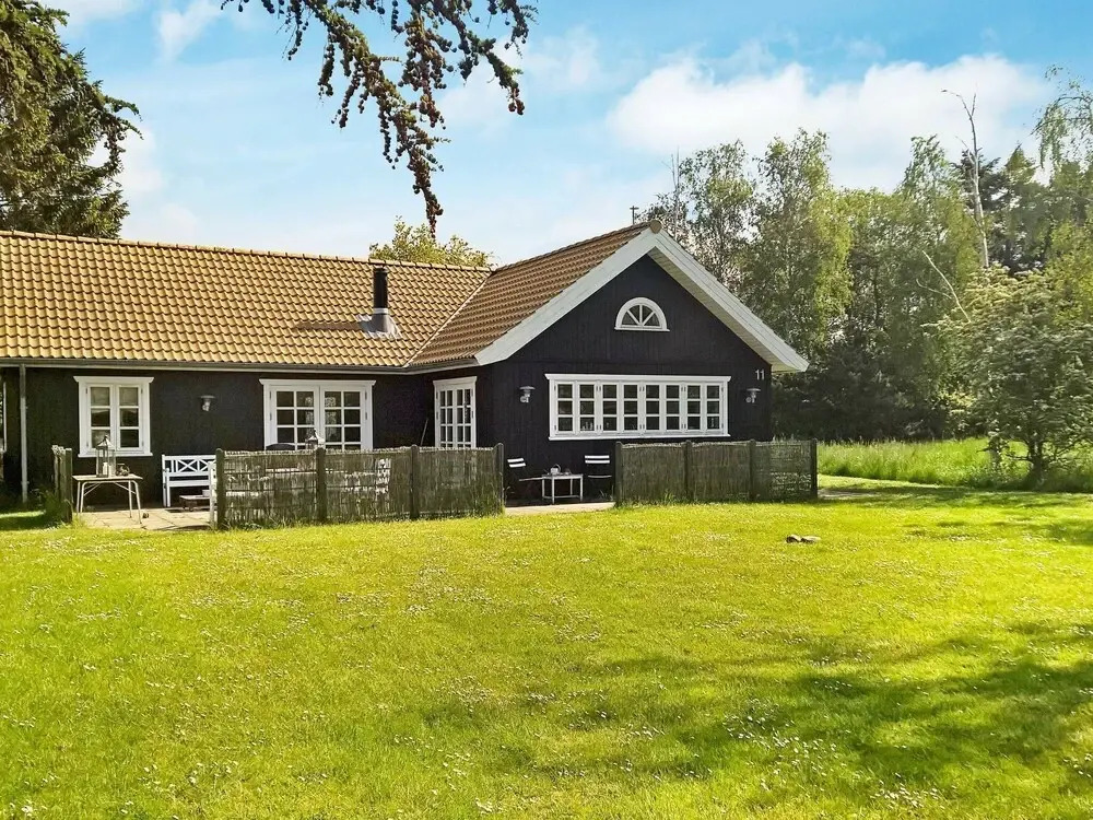 Charming Holiday Home in Dannemare With Whirlpool - фото 12