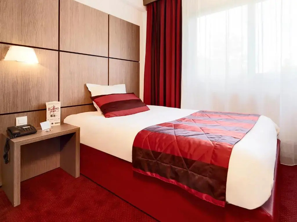 Kyriad Grenoble Centre - Chambres