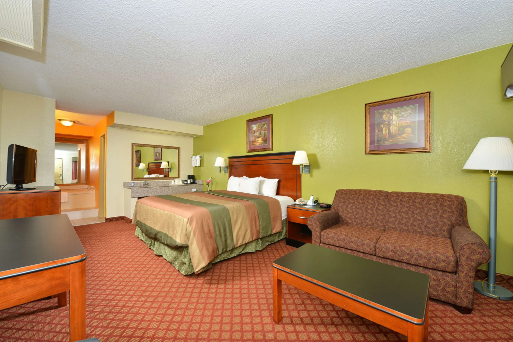 Double Suite (full double bed)