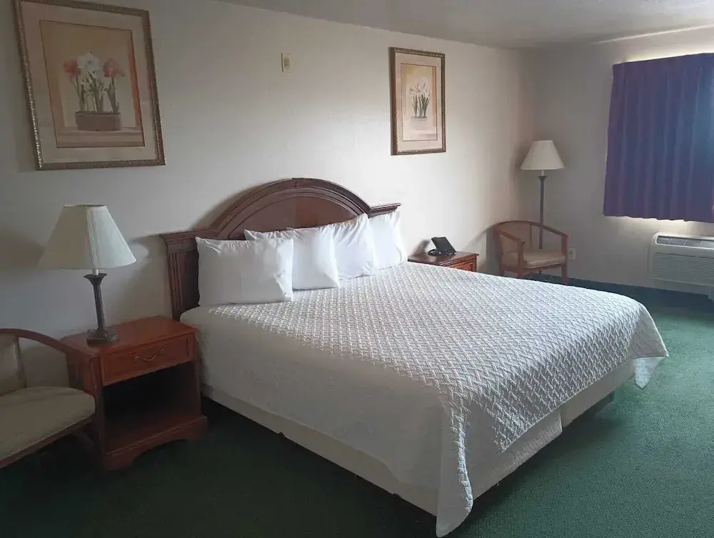 Standard Double room (full double bed)