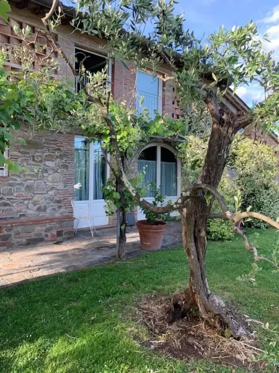 2 Bedrooms Family Apartment with lake view