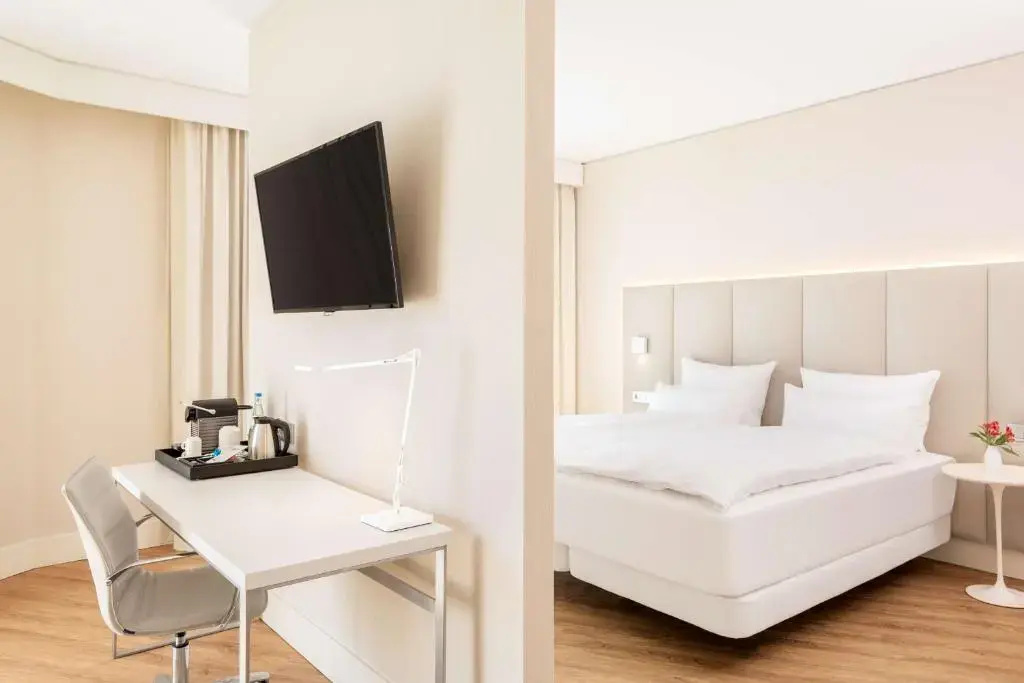 Superior Double room (full double bed)