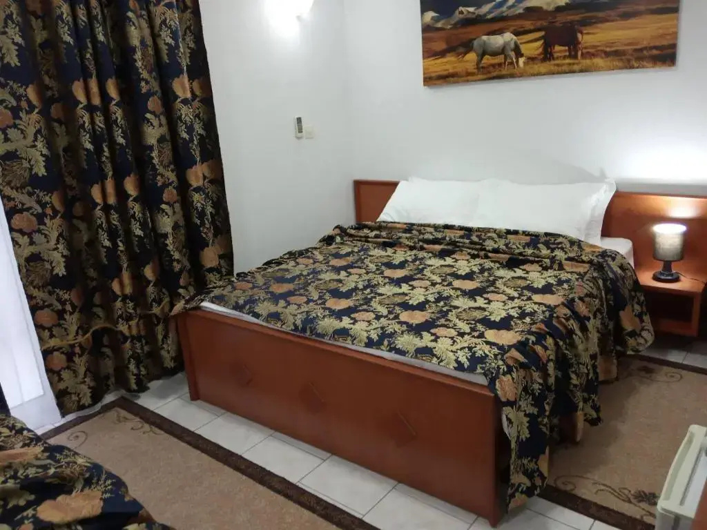 Standard Triple room with sea view