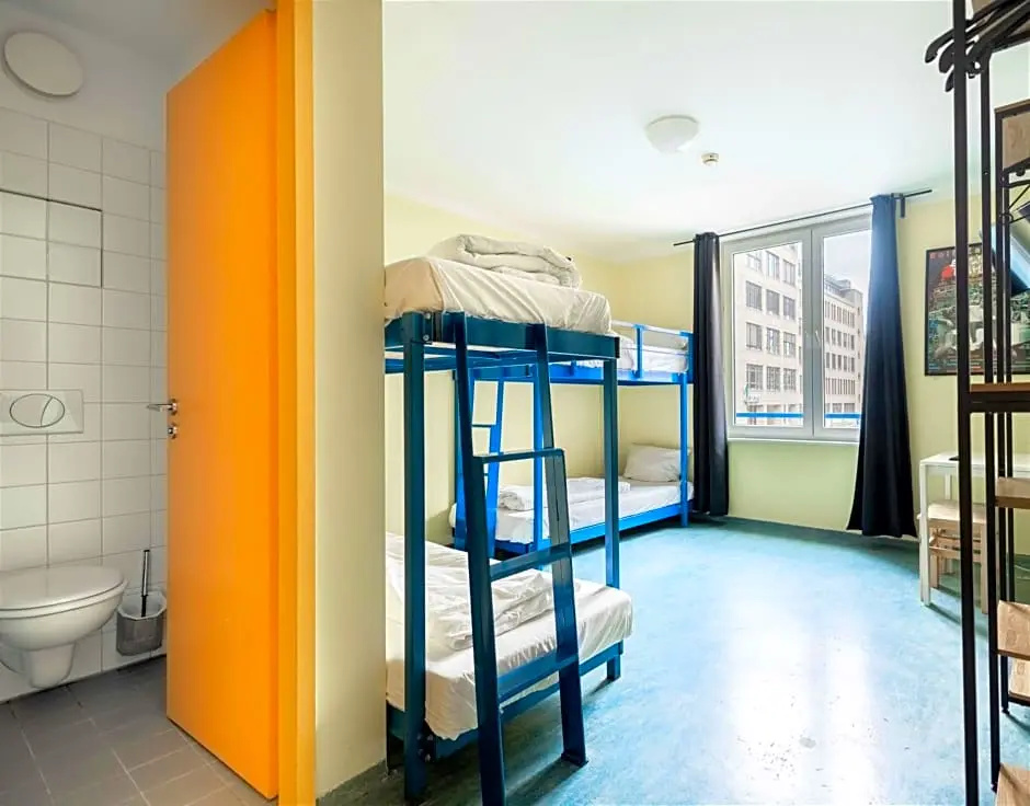 Comfort room