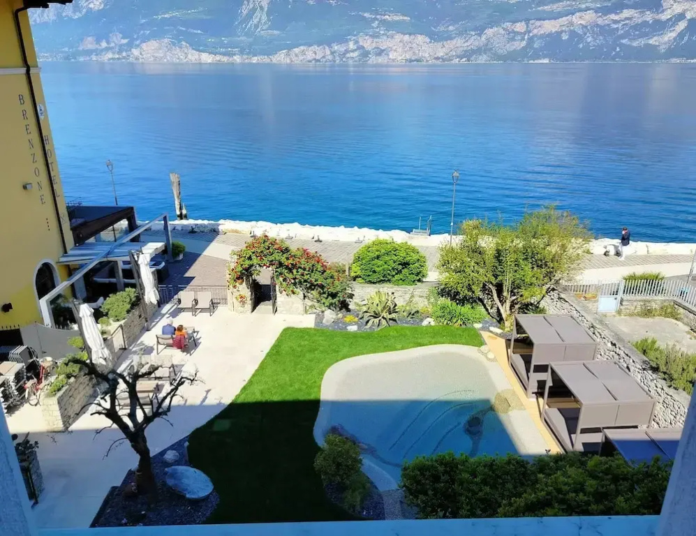 Lake Front Hotel Brenzone - Chambres