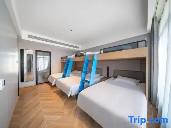 Standard Quintuple room