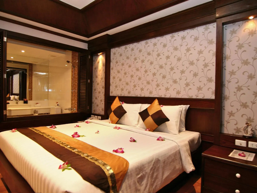 Rayaburi Hotel Patong - Chambres