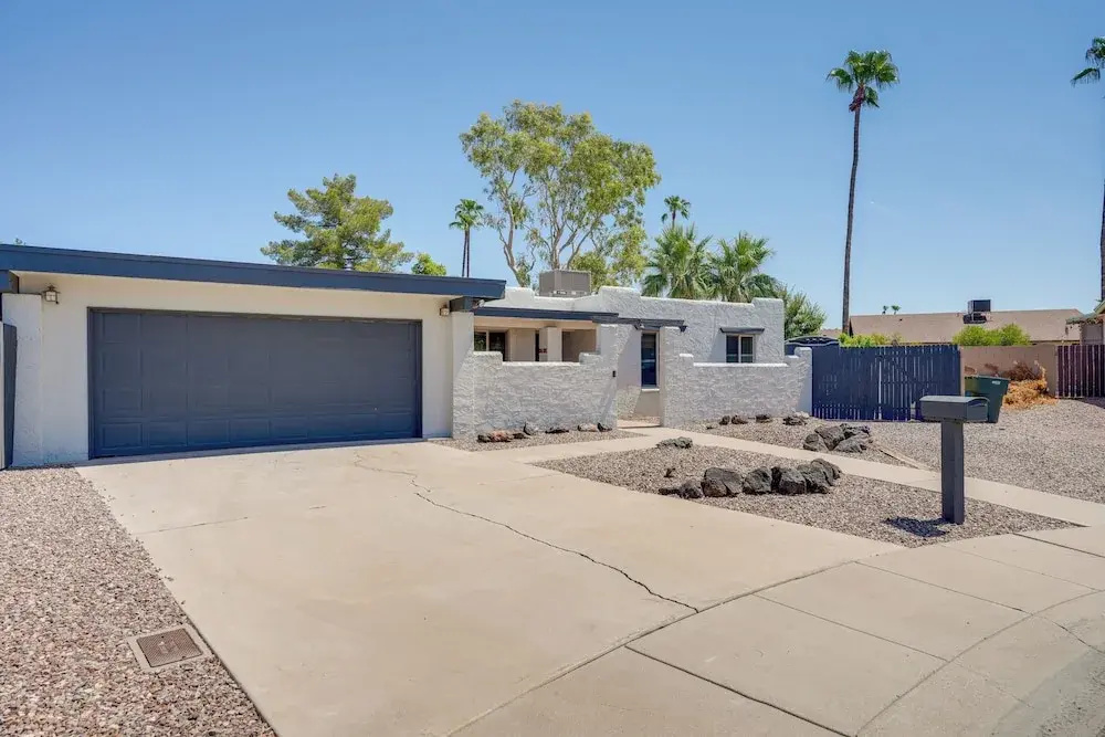 Phoenix Home w/ Pool, Near Golf, Hiking & More!
