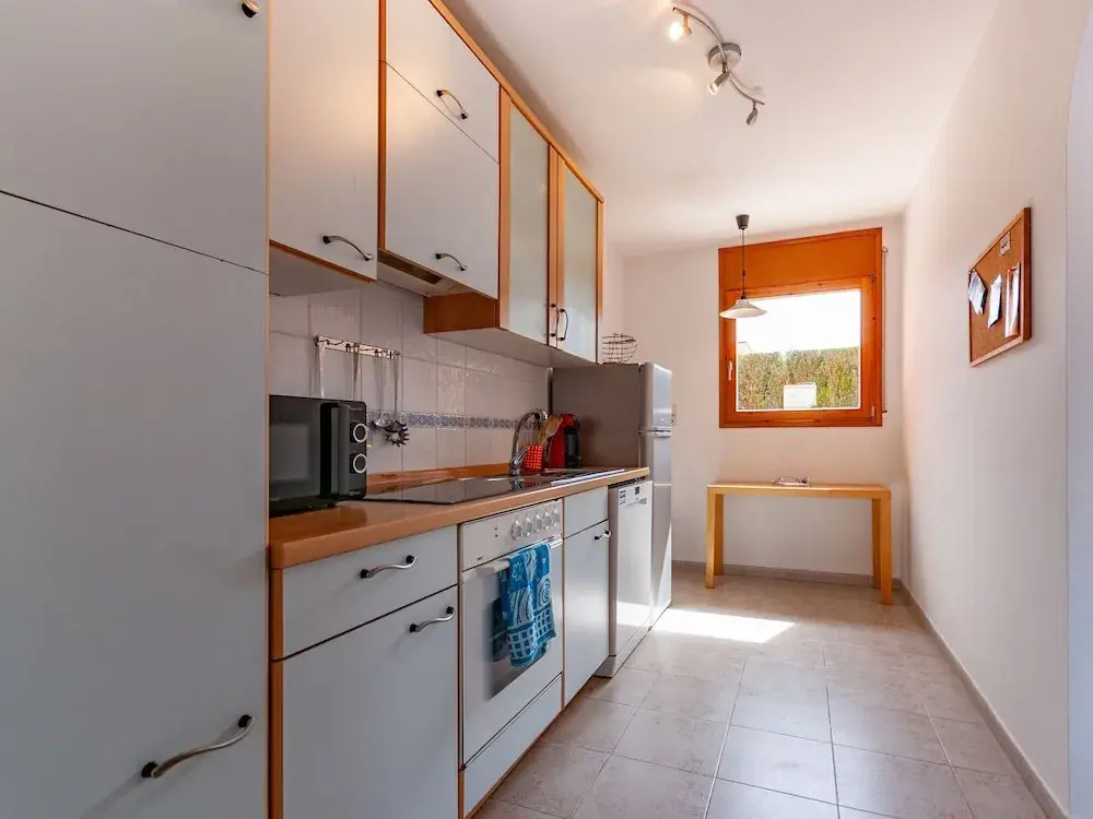 Luxurious Apartment in St Pere Pescador With Private Pool - фото 15