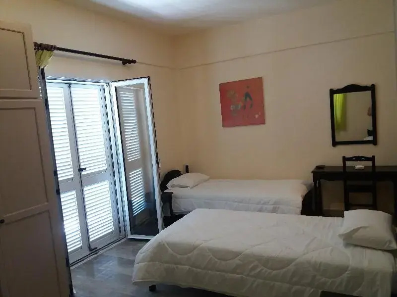 Standard Triple room with balcony