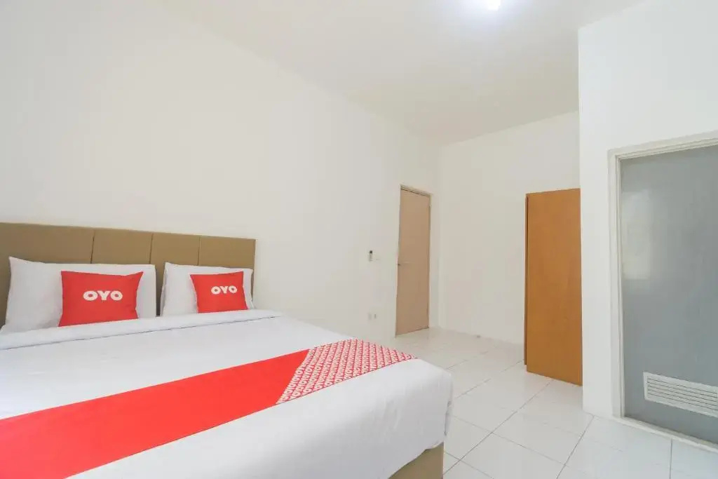 OYO 2110 Rotterdam Guest House