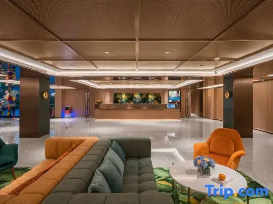 Lobby & Reception