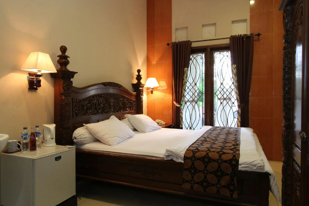 Standard Double room (full double bed)