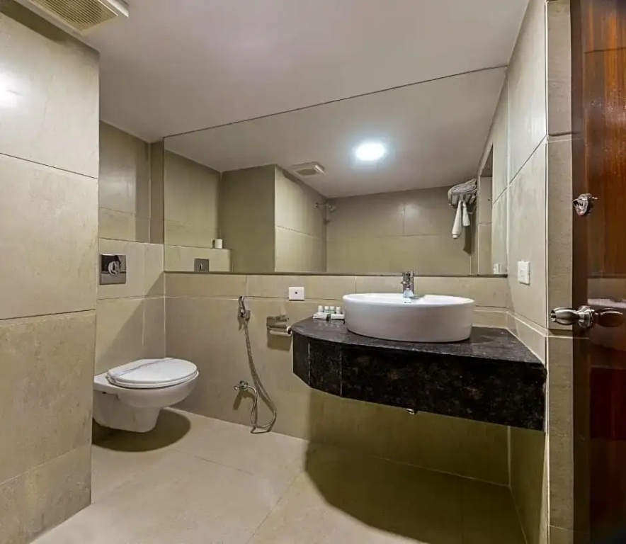 Executive Double room (full double bed)
