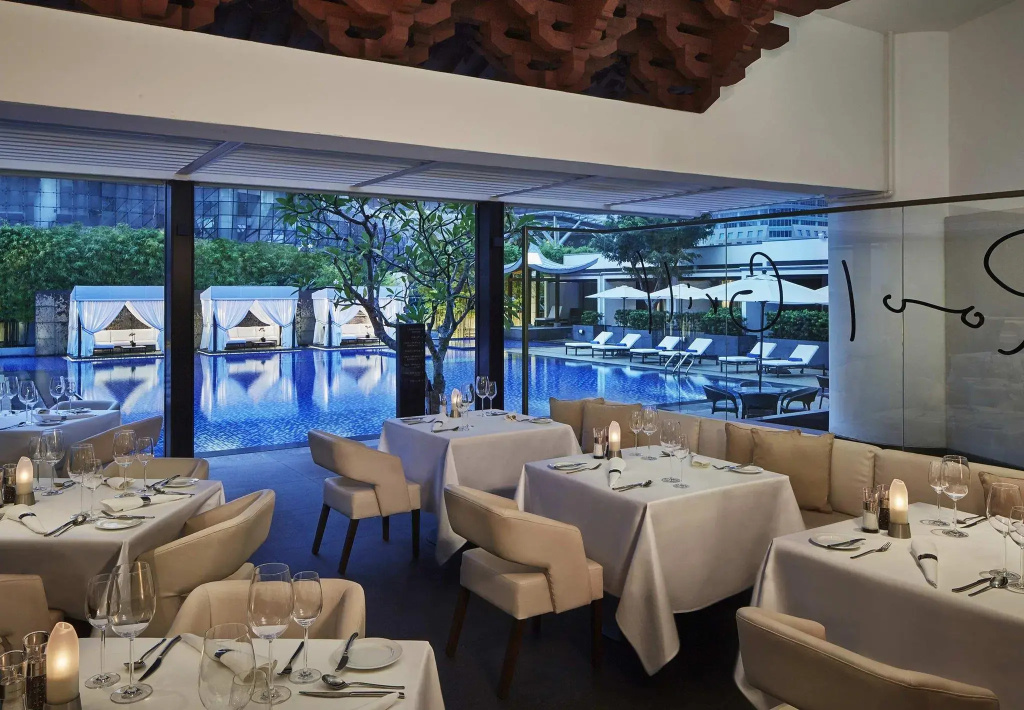 Singapore Marriott Tang Plaza Hotel