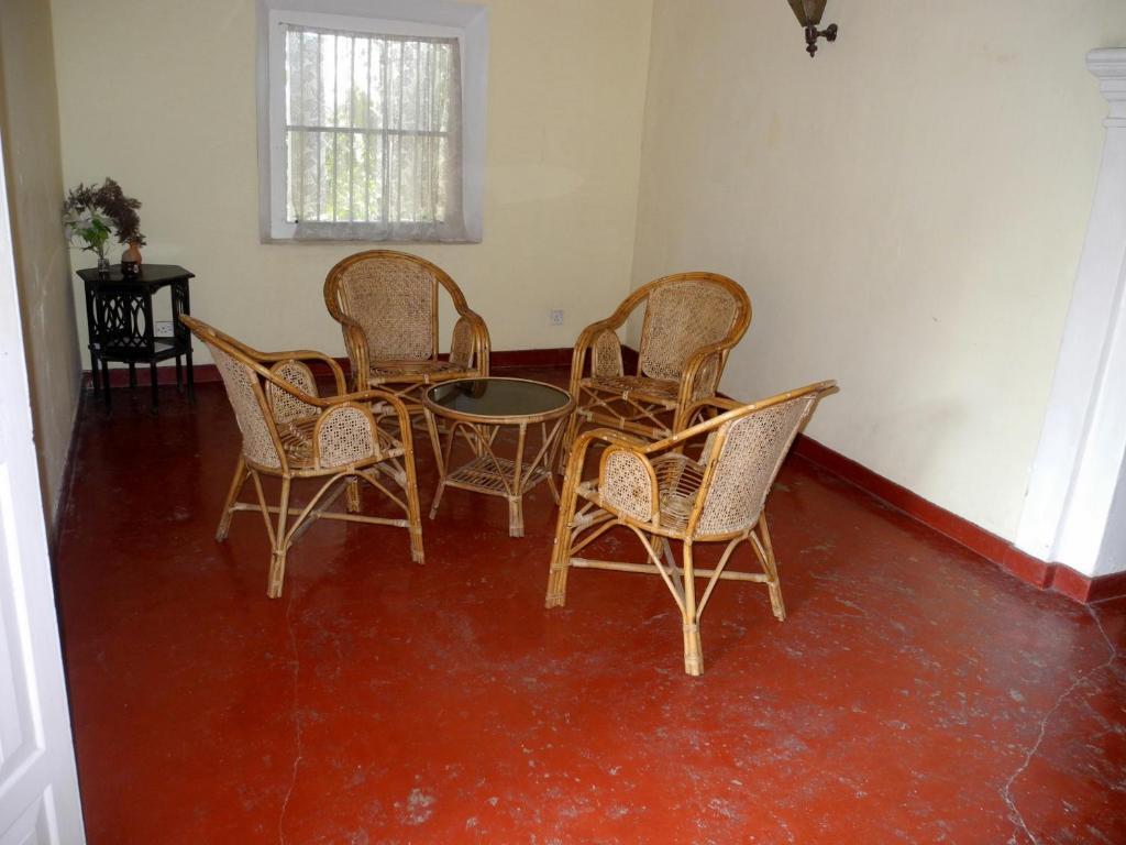 Top Of The Hill Guesthouse