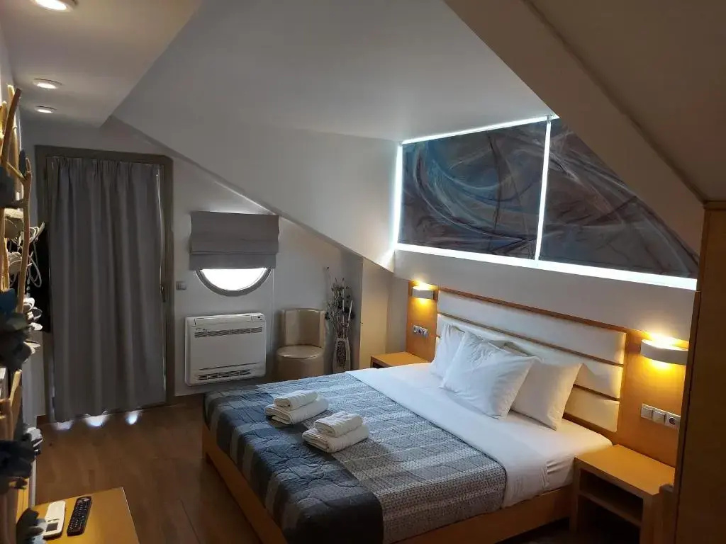 Standard room with mountain view