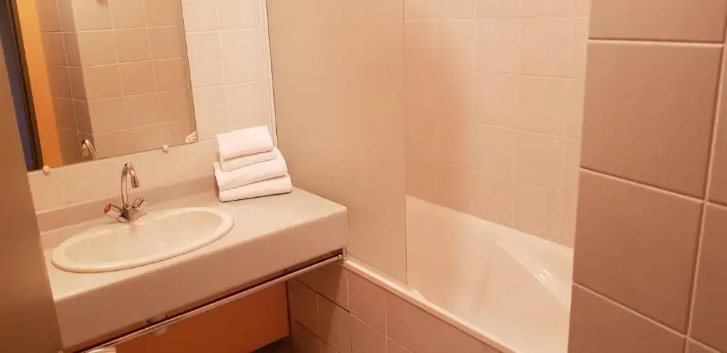 INTER-HOTEL Salers Le Gerfaut - Chambres