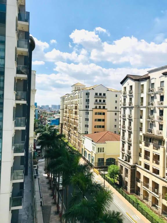 Apartments across NAIA Terminal 3