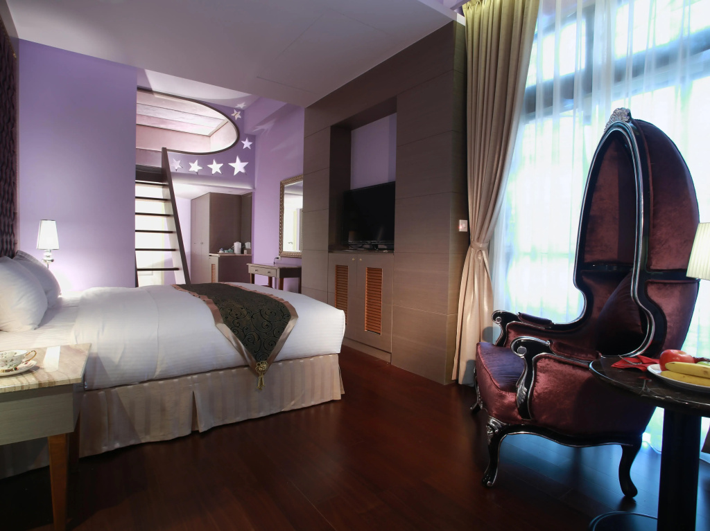 Superior Double room (full double bed)