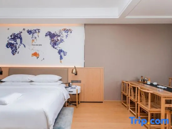 Superior Double room (full double bed)