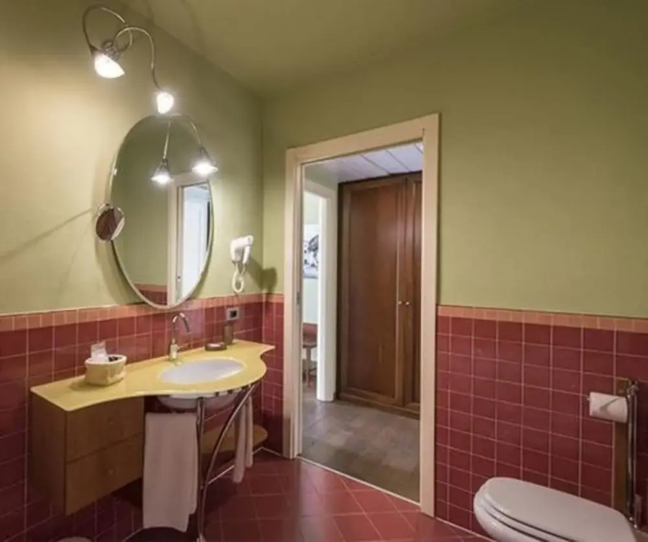 Standard Double room with balcony and with lake view (full double bed)