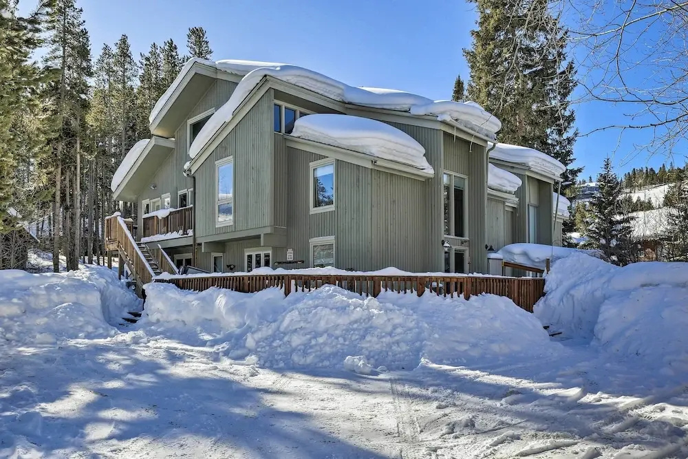 Hot Tub Relaxation: Breck Gem 3 Mi to Skiing!