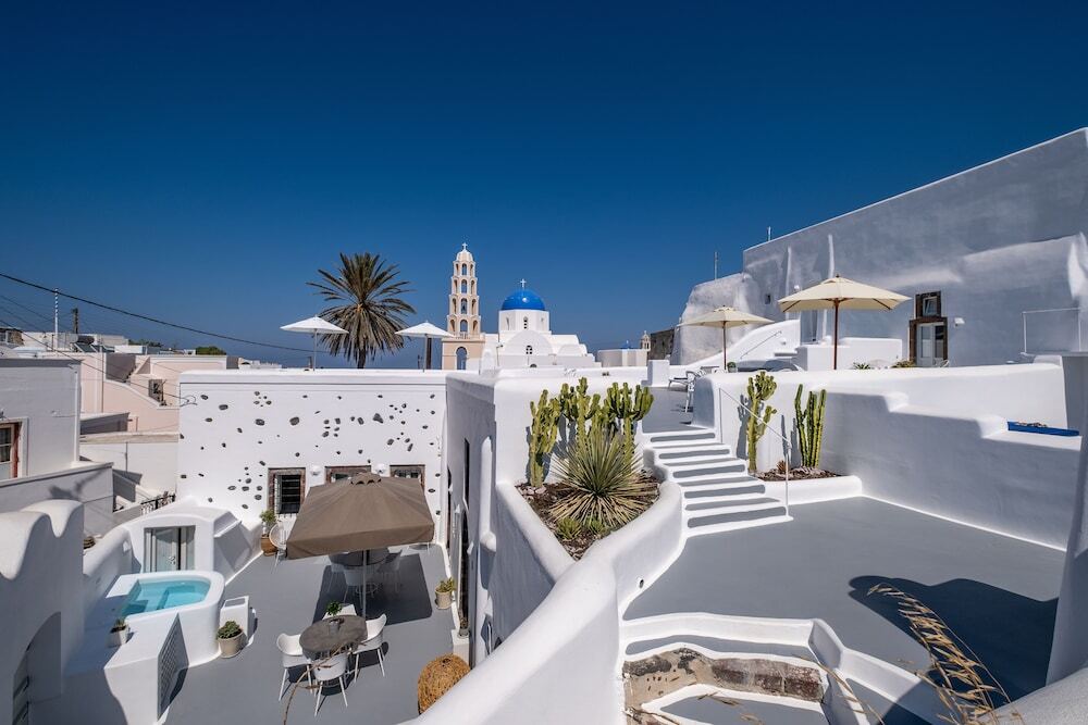 Radiant Santorini 3 *