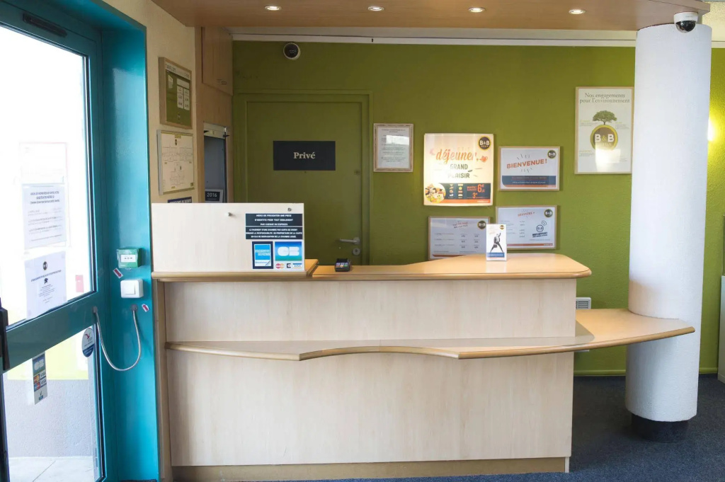 Voir la photo 2 — B&B HOTEL Tours Nord 2 La petit Arche