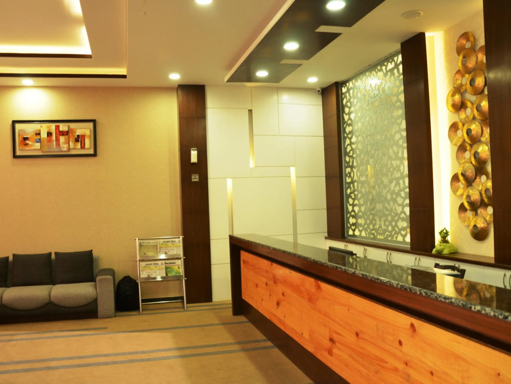 Lobby & Reception