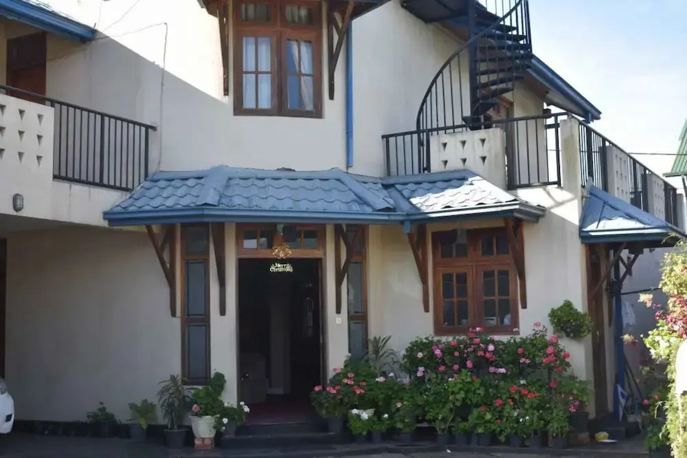 Yoho Hotel Hillberry