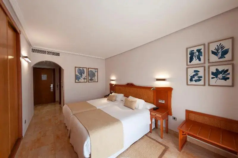 Hotel La Laguna Spa And Golf - Chambres