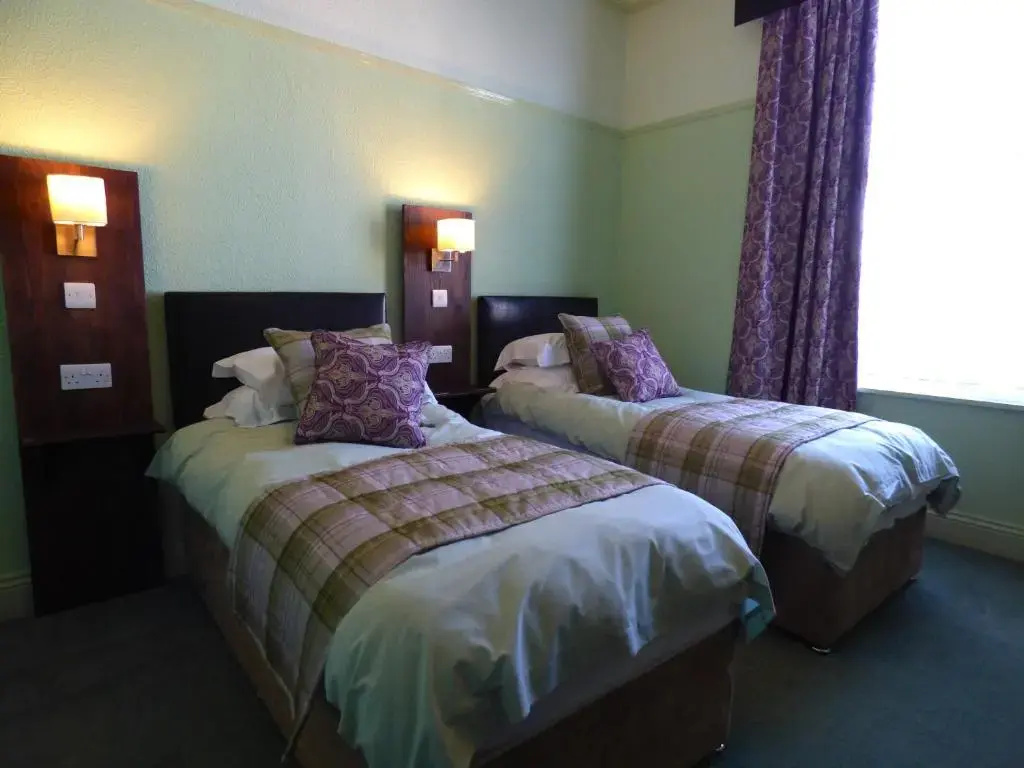 Standard Double room (twin beds)