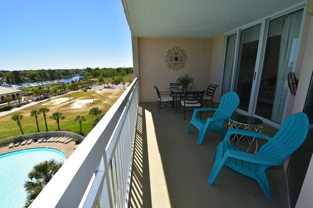 North Tower Apartment 606