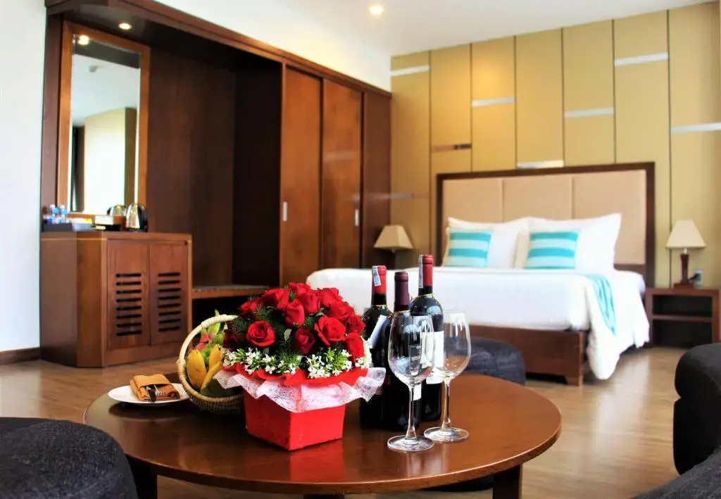 Deluxe Double room with sea view (full double bed)
