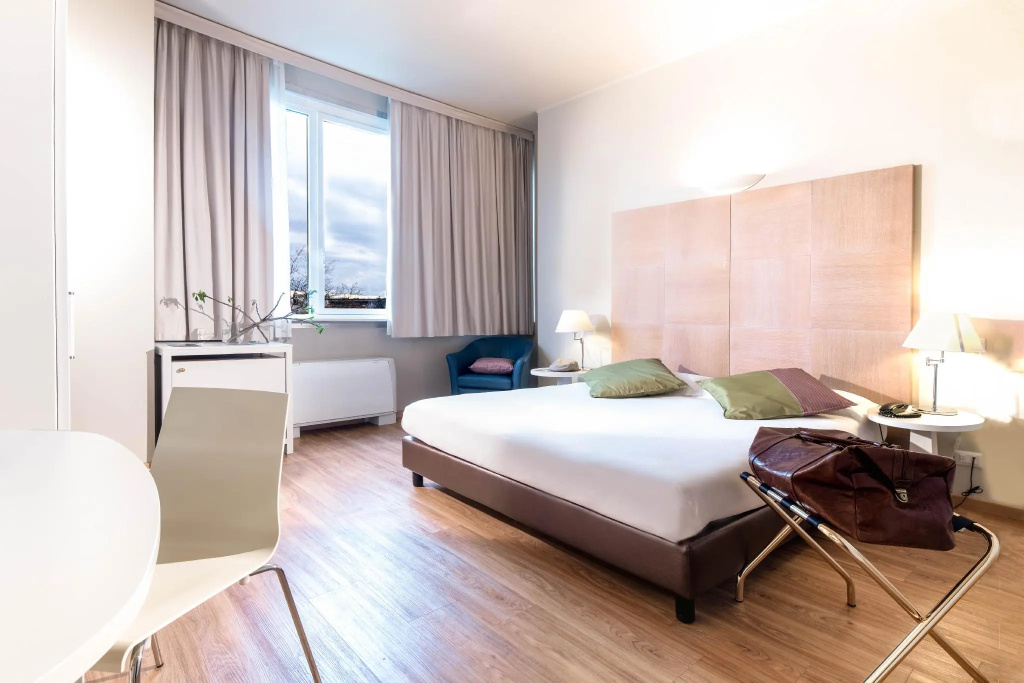 Superior Double room (full double bed)