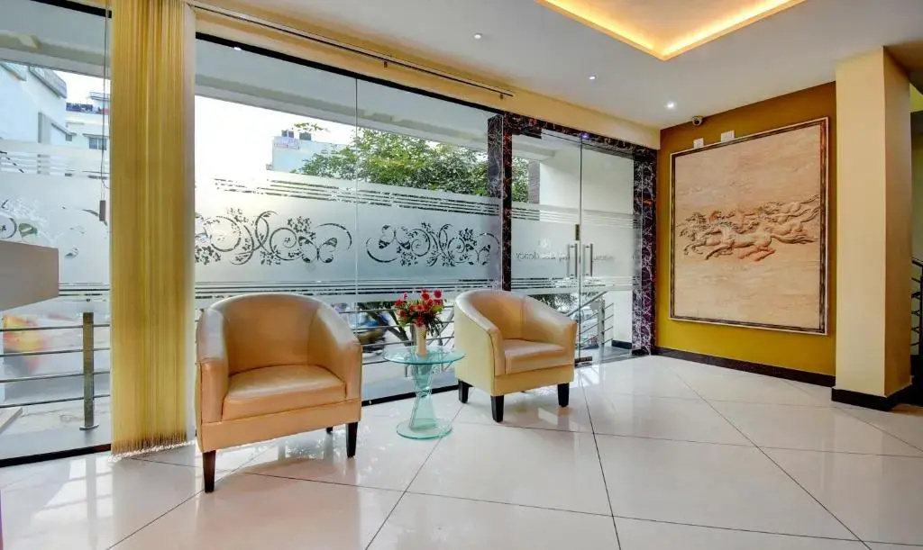 Lobby & Reception