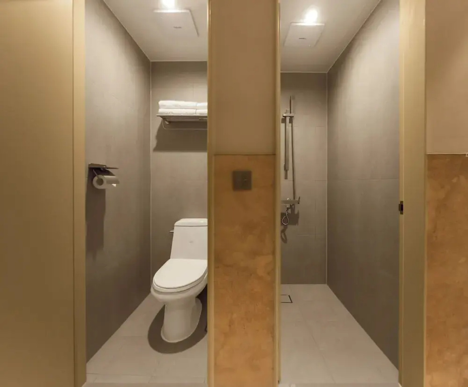 Superior Double room (full double bed)