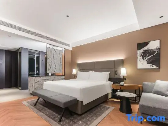 2 Bedrooms Standard Family room