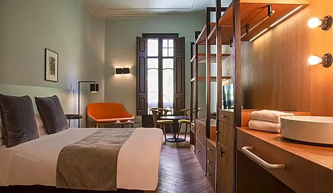 Comfort room