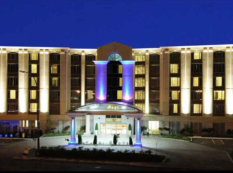 Holiday Inn & Suites Montreal Airport by IHG - Chambres