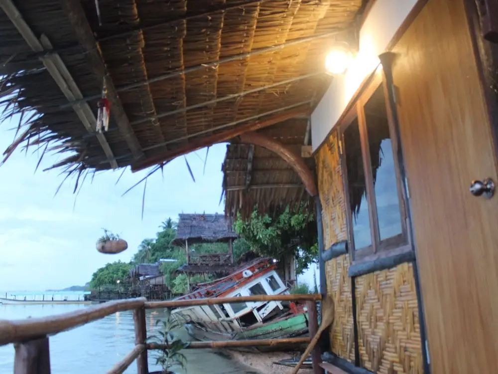 Double Bungalow with balcony and with lake view (full double bed)