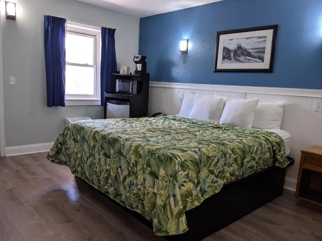 Standard Double room (full double bed)