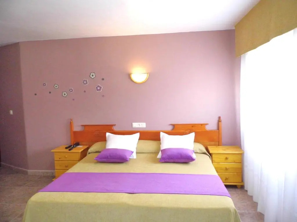 Economy room