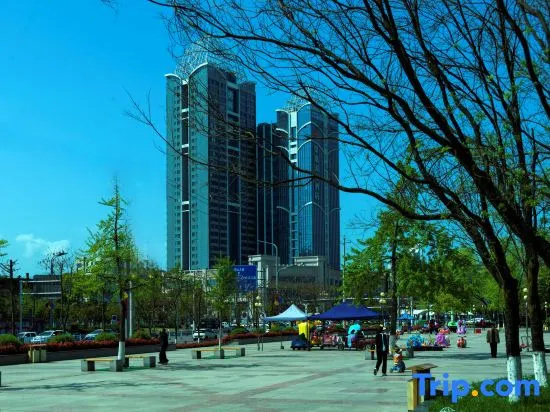 Hanzhong Rongjia International Hotel (Hanjiang Wetland Park Store) - фото 4
