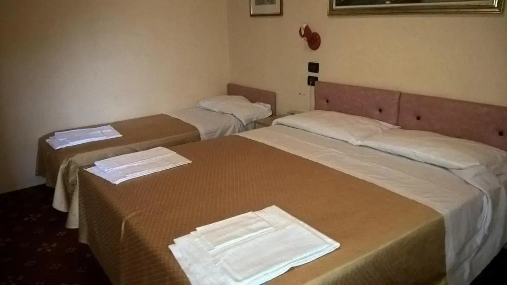 Hotel Parigi - Chambres